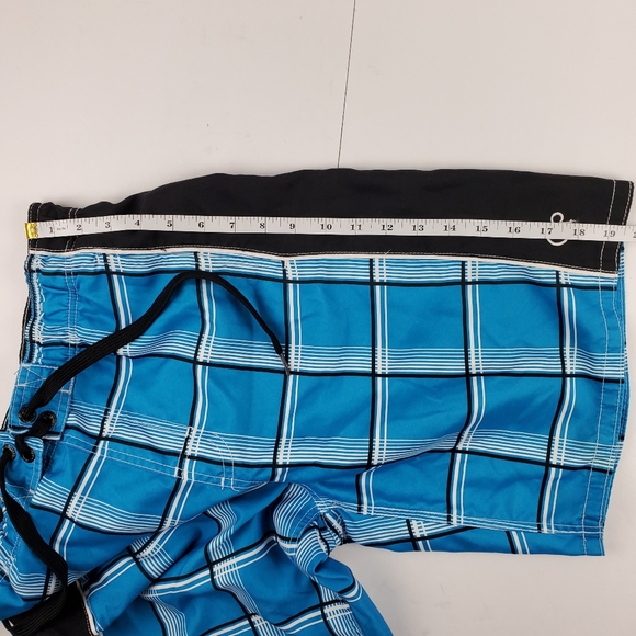 OP men's swim trunks in size M (32/34) - Picture 7 of 8